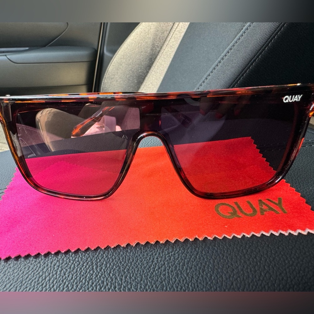 Women’s sunglasses